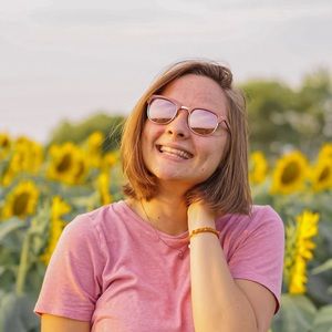 Meet your Posher, Joy